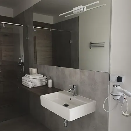 Apartment Lowicka 28 Business - Faktura Vat & Parking