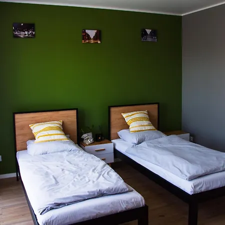 Lowicka 28 Business - Faktura Vat & Parking Gliwice