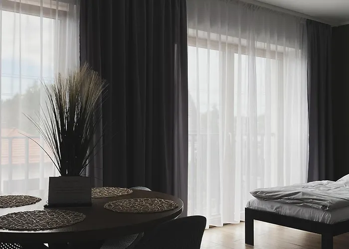 Tanie - Lowicka 28 * Gliwice